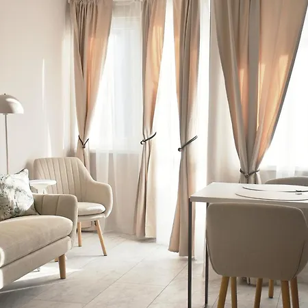 Boutique 2-bedroom Downtown
