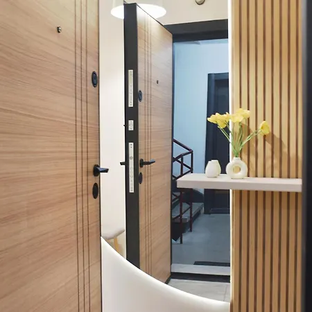 Boutique 2-bedroom Downtown Daire Burgaz