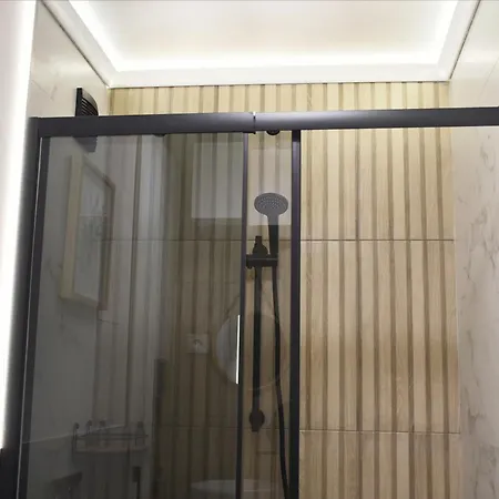 Apartmán Luxury Boutique 2-bedroom Downtown *